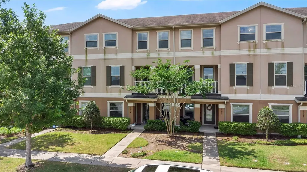10534 Green Ivy Lane Orlando FL 32832