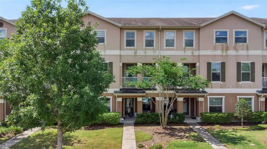 10534 Green Ivy Lane Orlando FL 32832