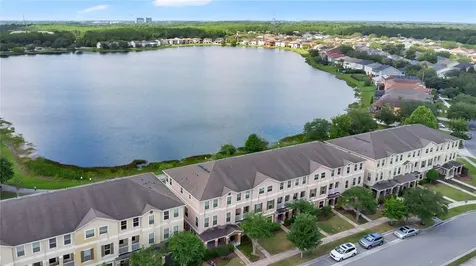 10534 Green Ivy Lane Orlando FL 32832