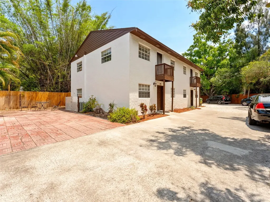 2002 S Habana Avenue Tampa FL 33629