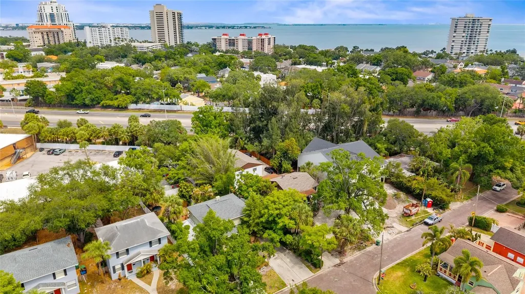2002 S Habana Avenue Tampa FL 33629