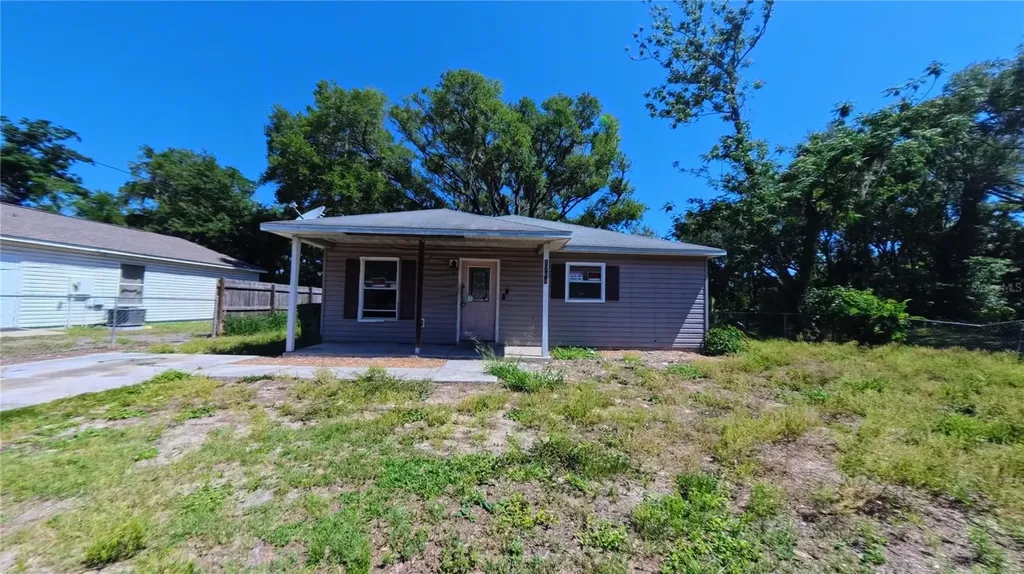 1704 Center Street Leesburg FL 34748
