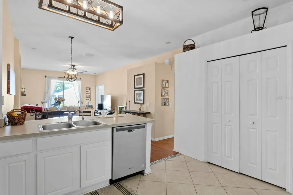 14316 Sky Flower Lane Tampa FL 33626