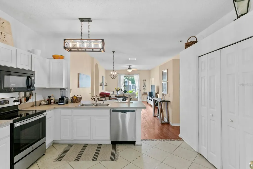 14316 Sky Flower Lane Tampa FL 33626
