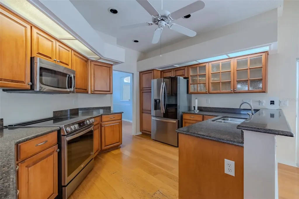 507 Surrey Lane Lutz FL 33549