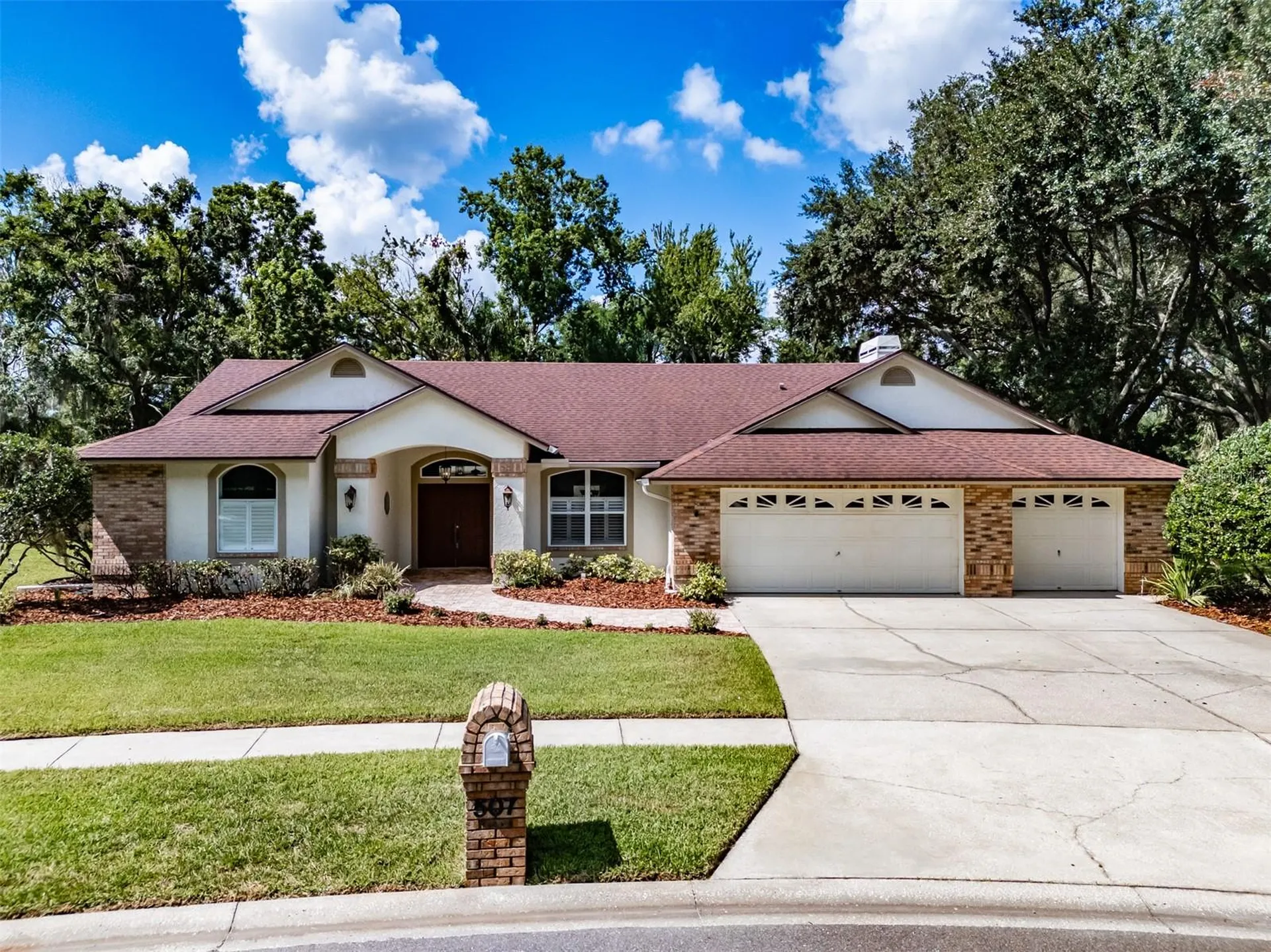 507 Surrey Lane Lutz FL 33549