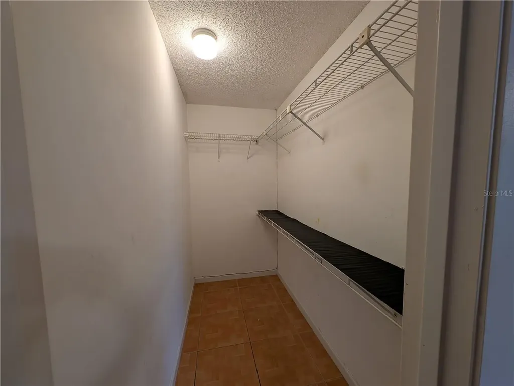 2439 Oak Park Way Orlando FL 32822