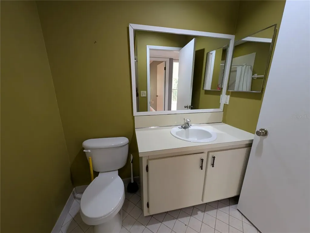 2439 Oak Park Way Orlando FL 32822
