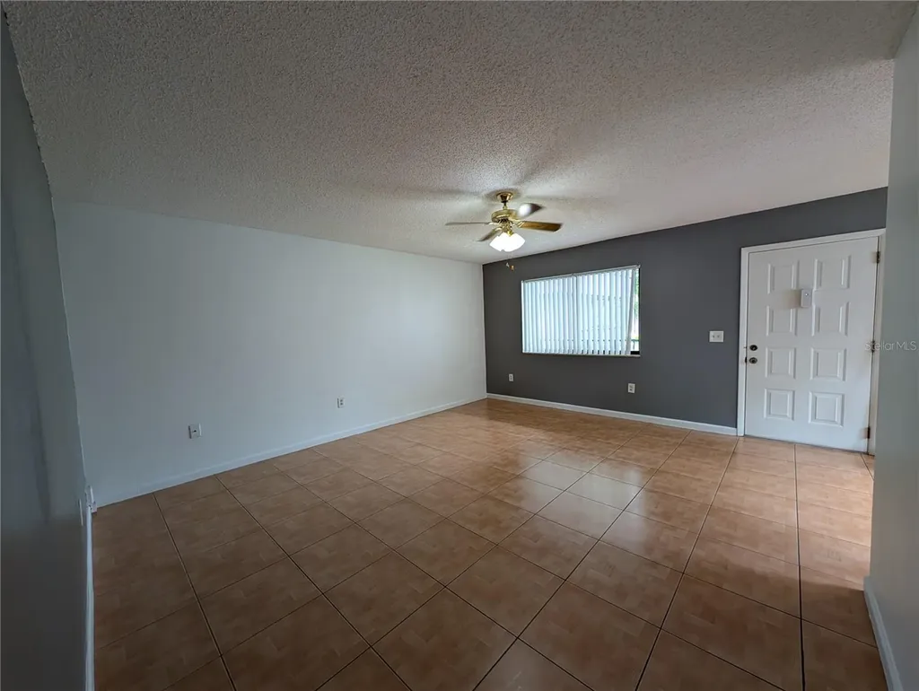 2439 Oak Park Way Orlando FL 32822