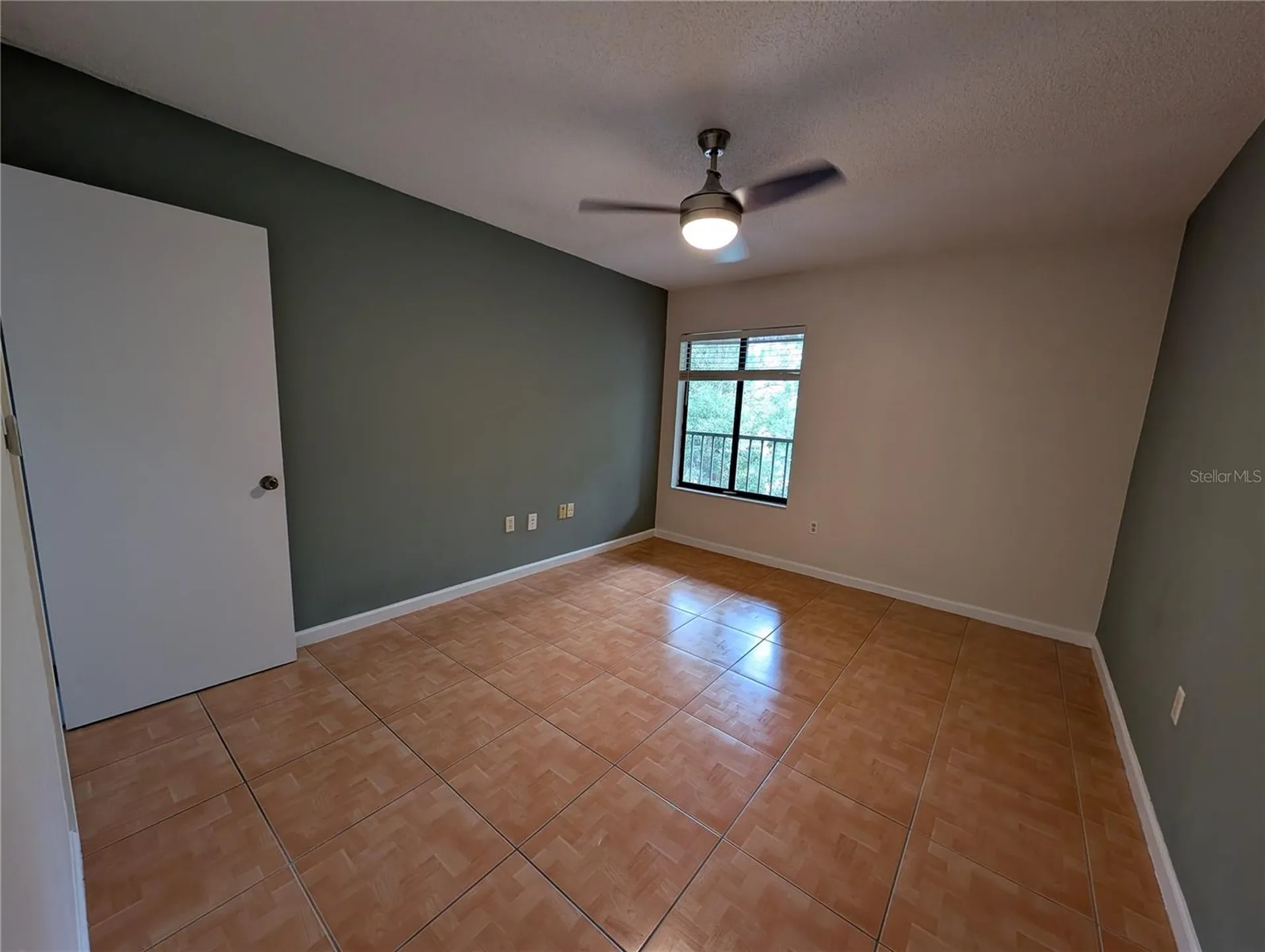 2439 Oak Park Way Orlando FL 32822