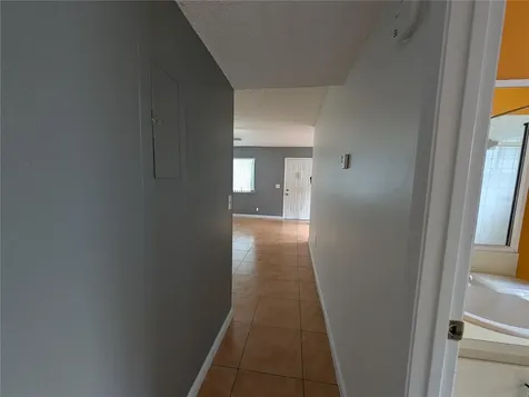 2439 Oak Park Way Orlando FL 32822