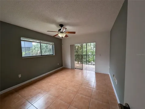 2439 Oak Park Way Orlando FL 32822