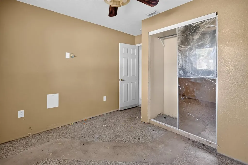 5609 Larimer Drive Tampa FL 33615