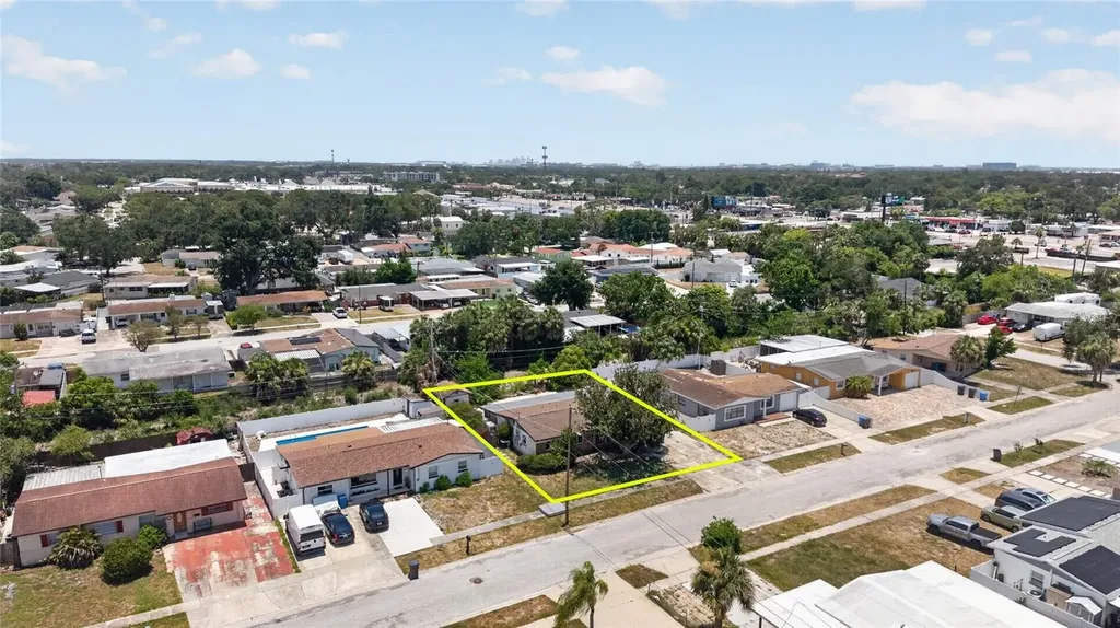 5609 Larimer Drive Tampa FL 33615
