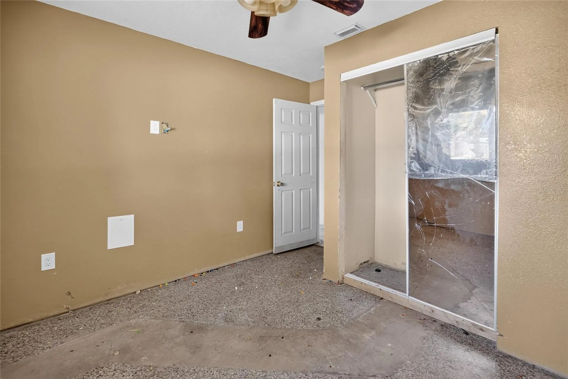 5609 Larimer Drive Tampa FL 33615