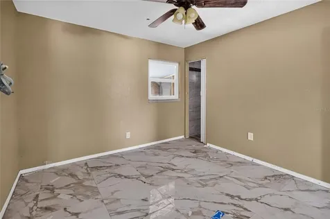 5609 Larimer Drive Tampa FL 33615