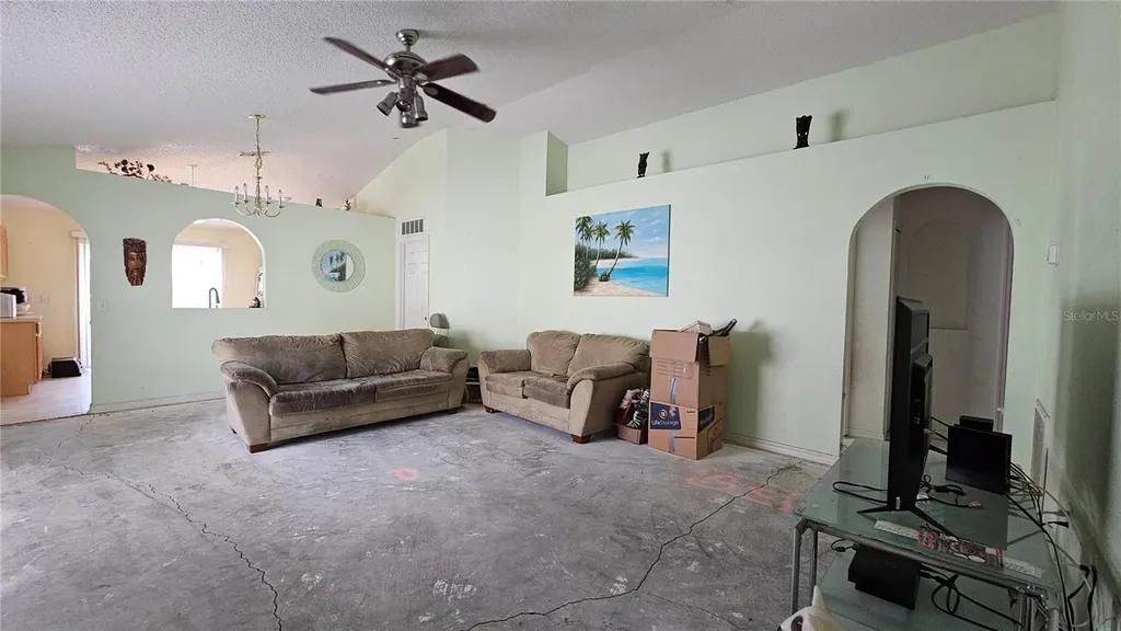 6529 Tabogi Trail Wesley Chapel FL 33545