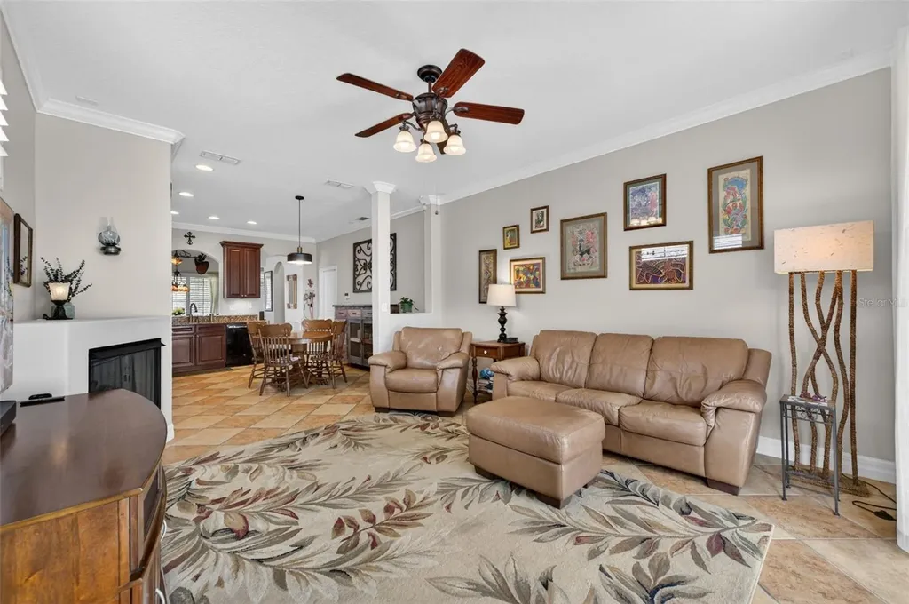 638 Autumn Oaks Loop Winter Garden FL 34787