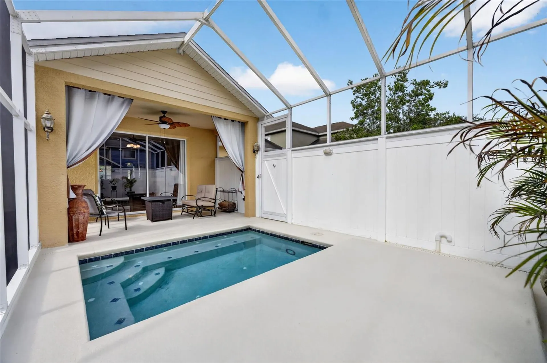 638 Autumn Oaks Loop Winter Garden FL 34787