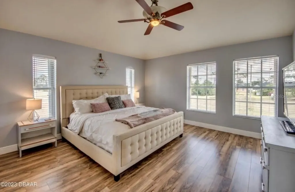 2012 NE 33rd Lane Cape Coral FL 33909