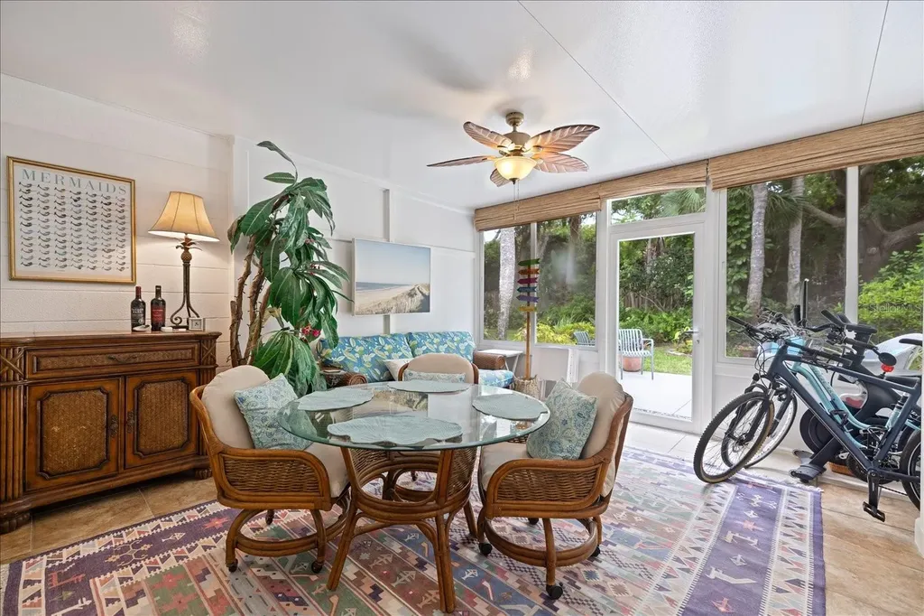 707 W Venice Avenue Venice FL 34285