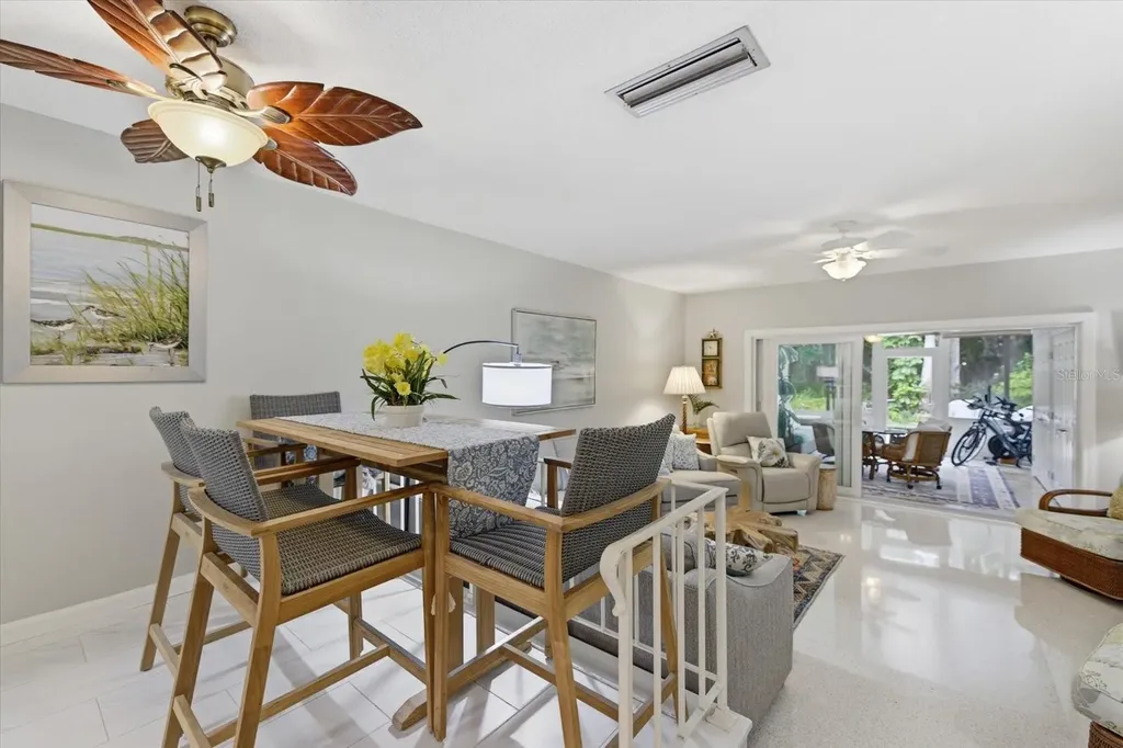 707 W Venice Avenue Venice FL 34285