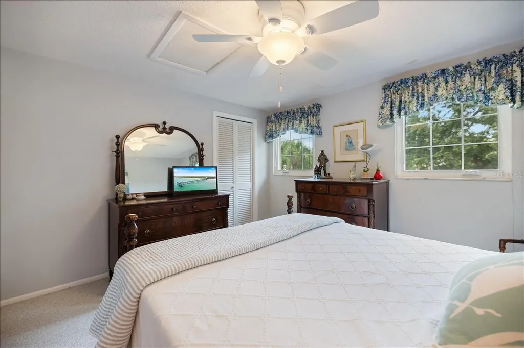 707 W Venice Avenue Venice FL 34285