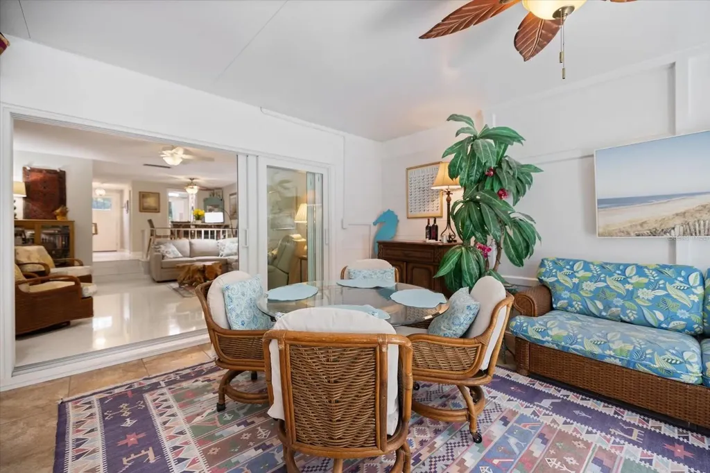 707 W Venice Avenue Venice FL 34285
