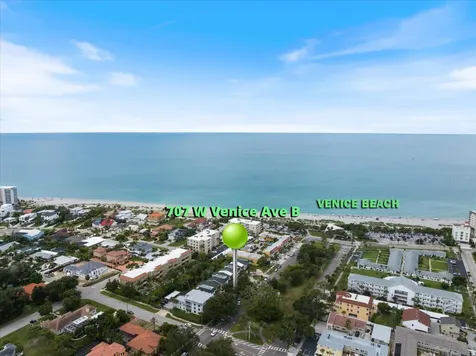 707 W Venice Avenue Venice FL 34285