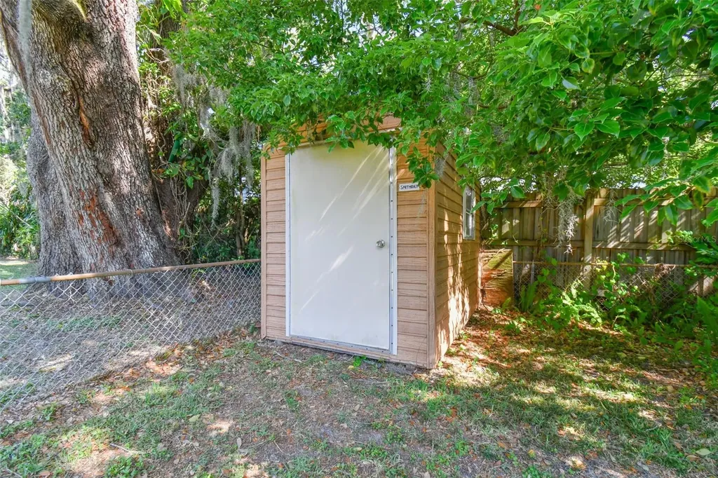 535 W Palmeden Drive Lakeland FL 33803
