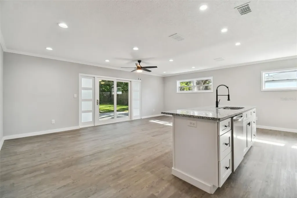535 W Palmeden Drive Lakeland FL 33803