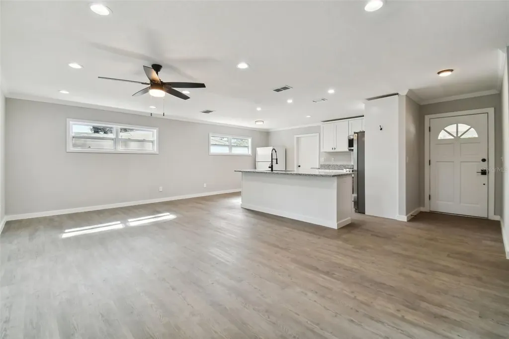 535 W Palmeden Drive Lakeland FL 33803