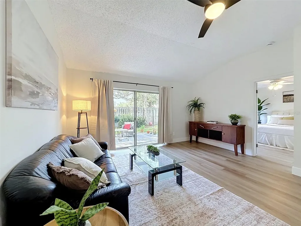 826 Franklin Circle Palm Harbor FL 34683