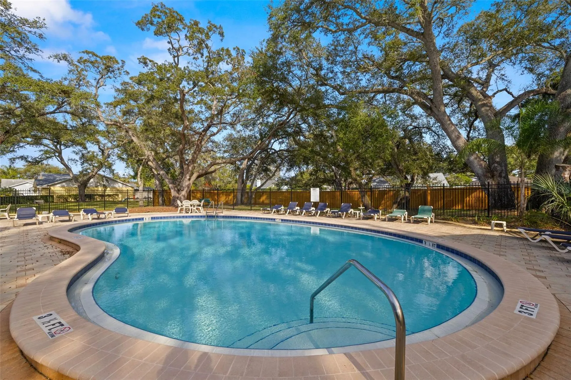 826 Franklin Circle Palm Harbor FL 34683