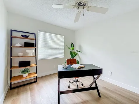 826 Franklin Circle Palm Harbor FL 34683