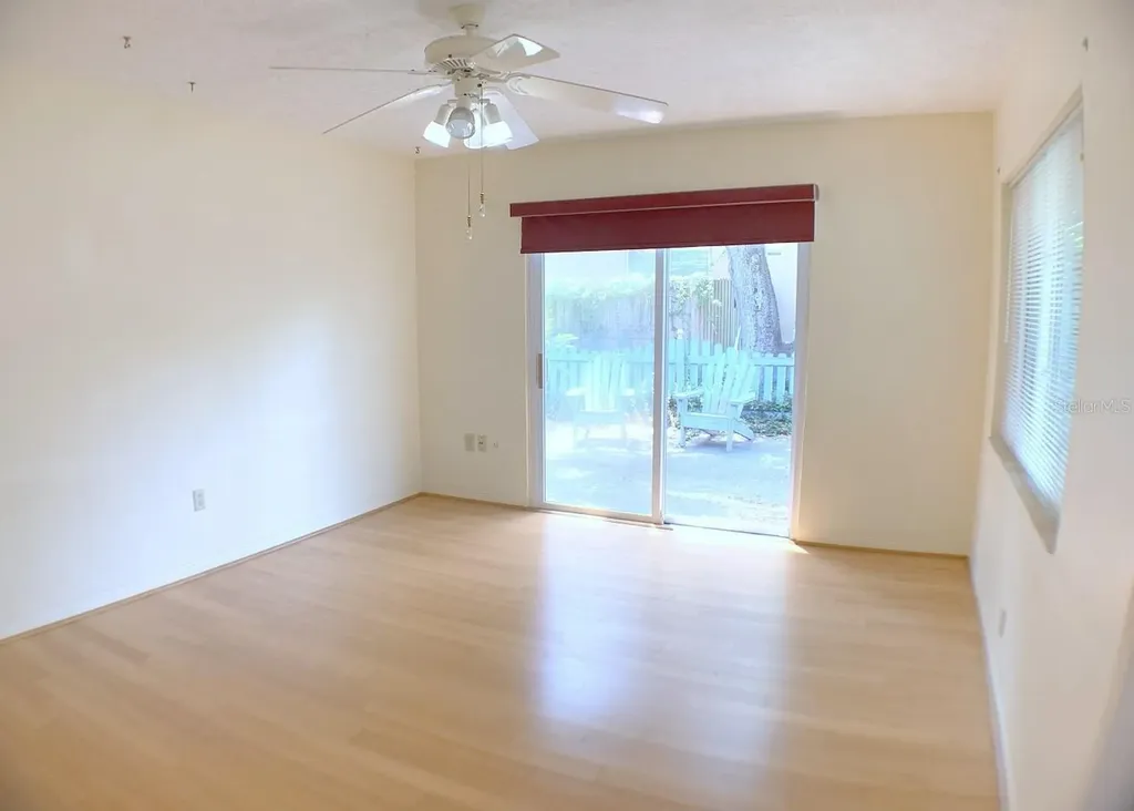 2814 W Price Avenue Tampa FL 33611