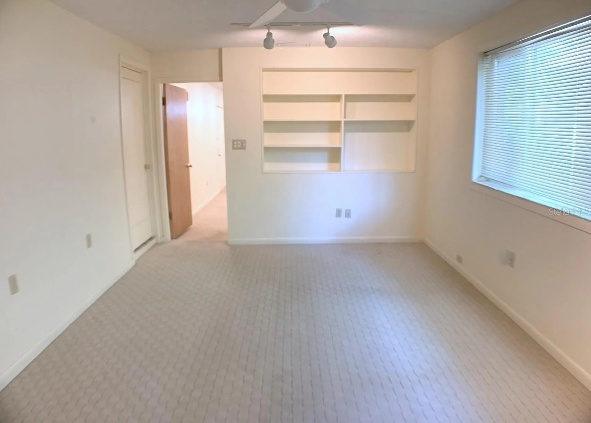 2814 W Price Avenue Tampa FL 33611