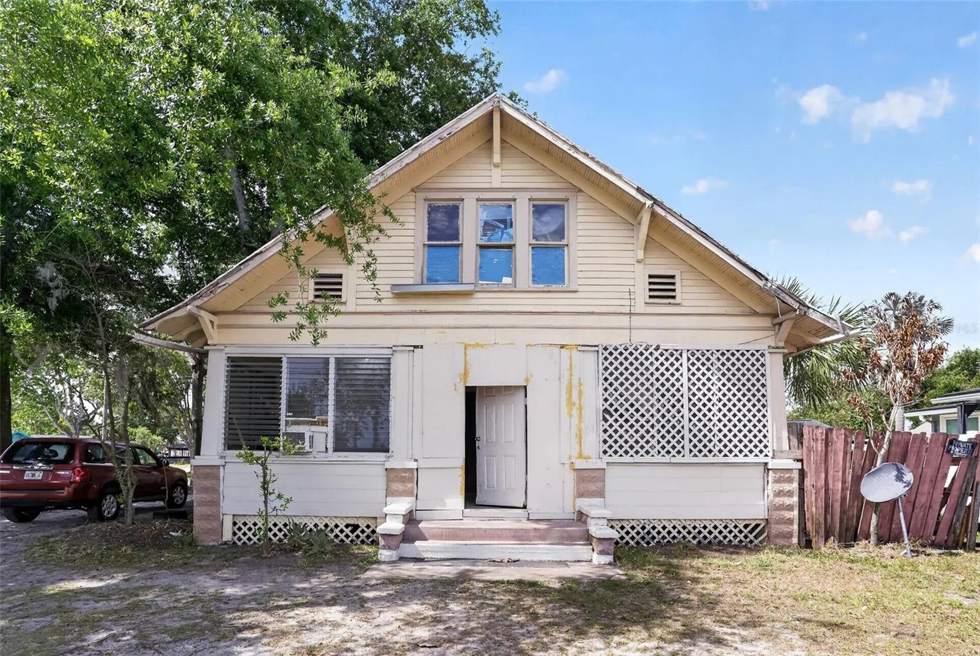 103 E Magnolia Street Kissimmee FL 34744