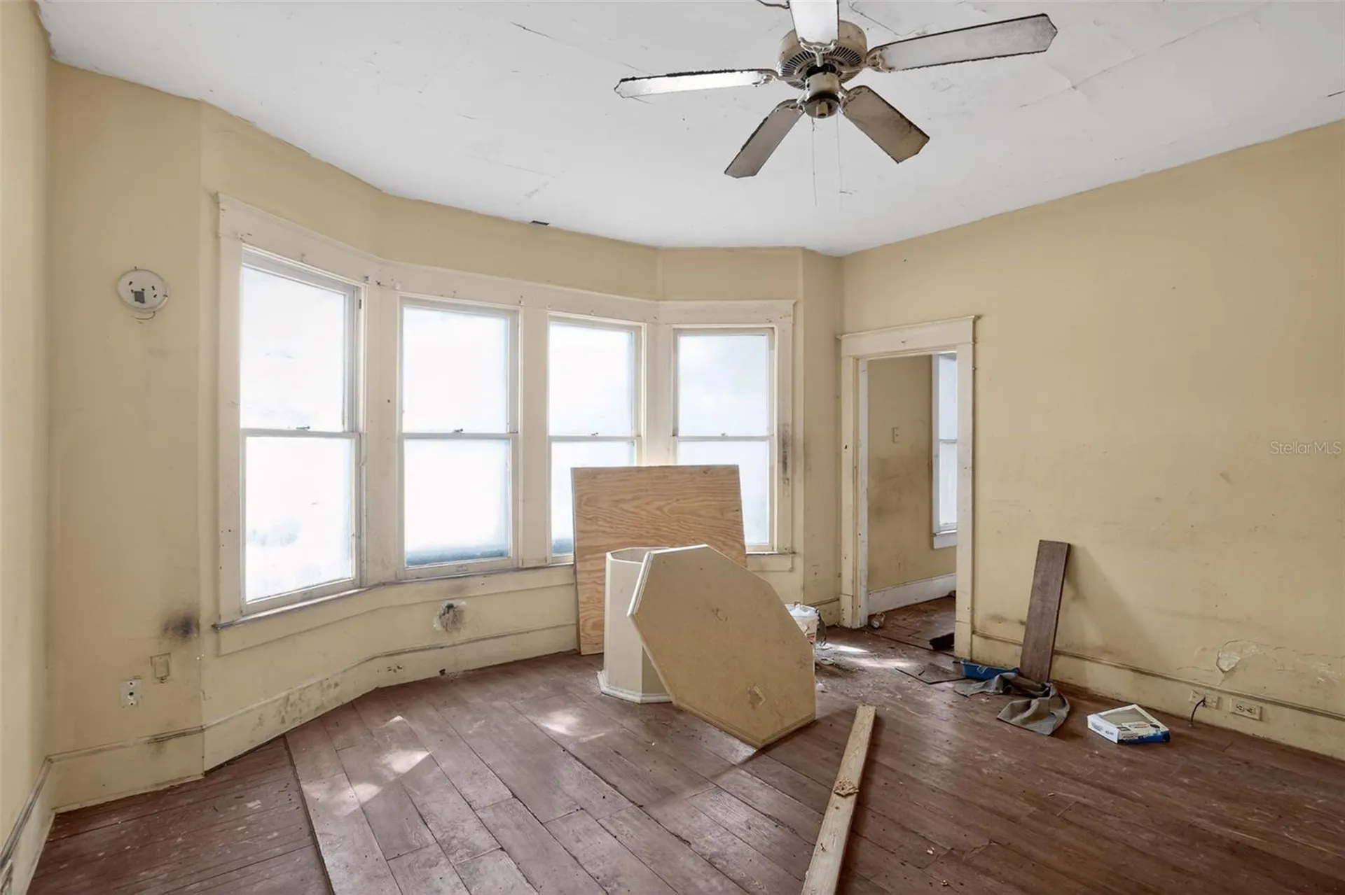 103 E Magnolia Street Kissimmee FL 34744
