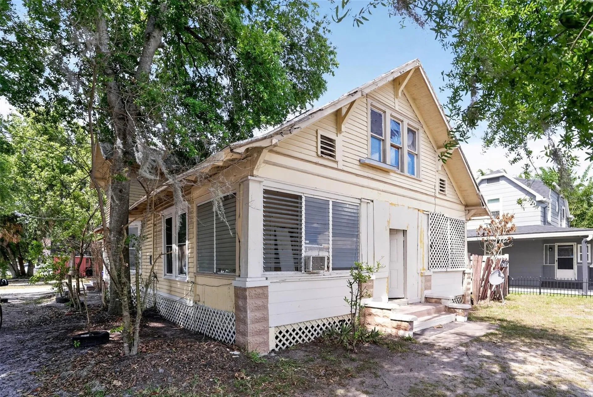 103 E Magnolia Street Kissimmee FL 34744