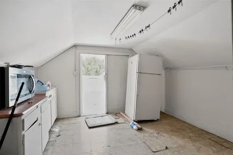 103 E Magnolia Street Kissimmee FL 34744