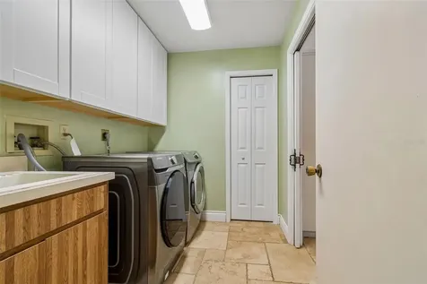 1425 Poinsettia Avenue Tarpon Springs FL 34689