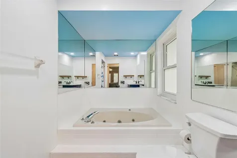 1425 Poinsettia Avenue Tarpon Springs FL 34689