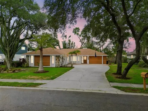 1425 Poinsettia Avenue Tarpon Springs FL 34689