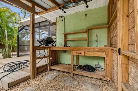 1425 Poinsettia Avenue Tarpon Springs FL 34689