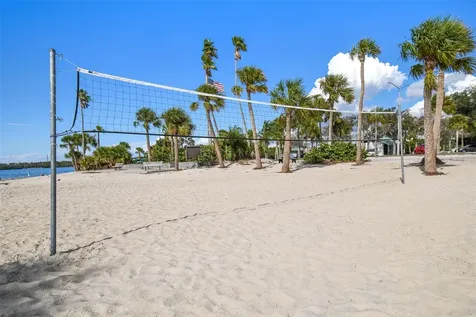 1425 Poinsettia Avenue Tarpon Springs FL 34689