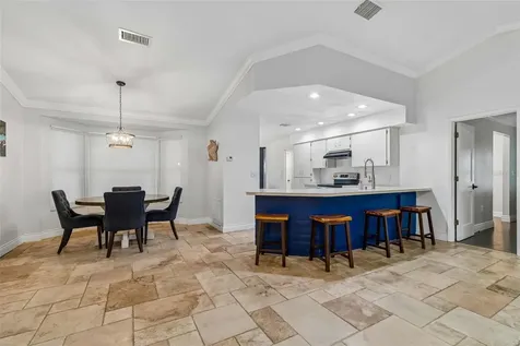 1425 Poinsettia Avenue Tarpon Springs FL 34689