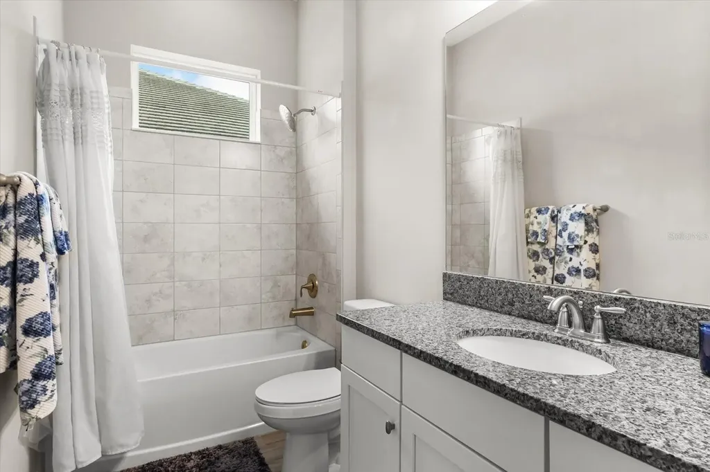6325 Rivo Lakes Boulevard Sarasota FL 34241