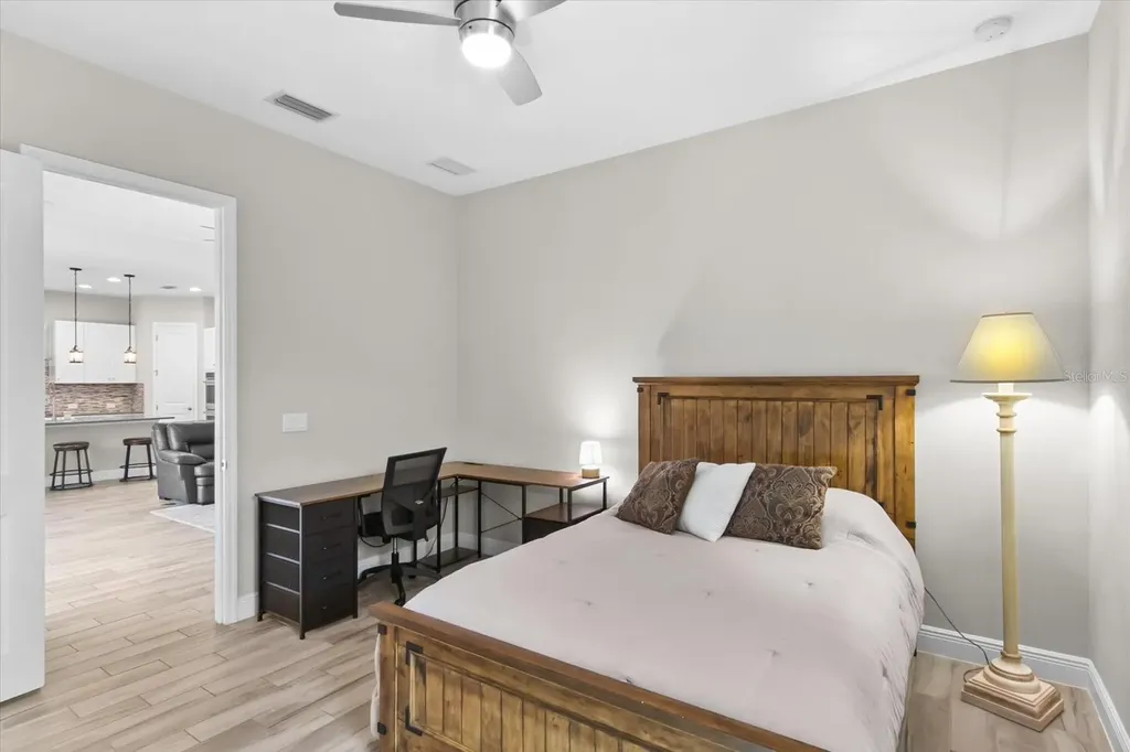 6325 Rivo Lakes Boulevard Sarasota FL 34241