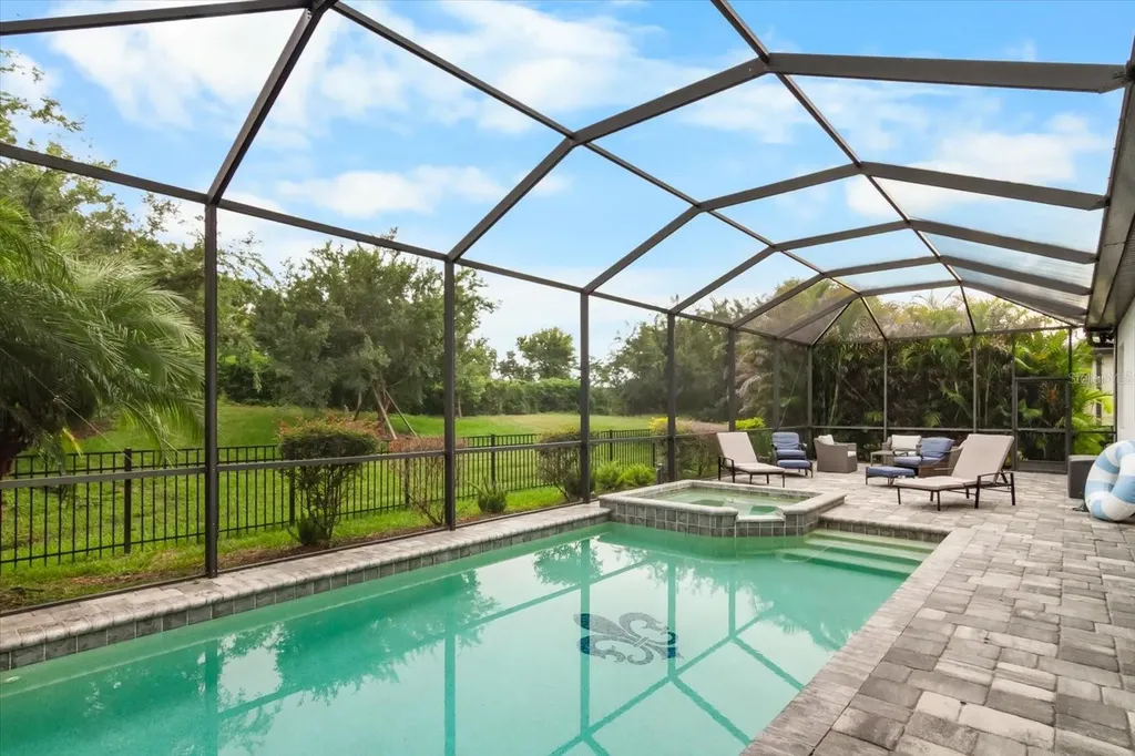 6325 Rivo Lakes Boulevard Sarasota FL 34241